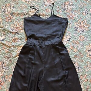 Nancy Johnson 100% silk Black Camisole and Pants Set.